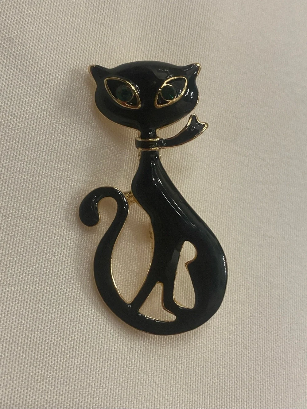 Brooch Cat Black Enamel Pin New
